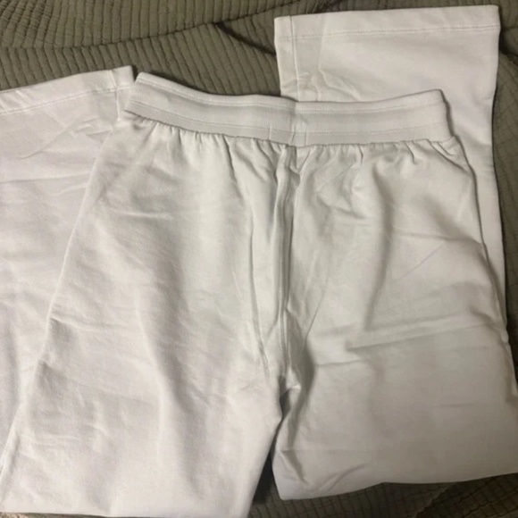 Le Marais Hoodie & Sweatpant Set - Picture 12 of 14